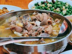 -昆明春城湖畔度假村