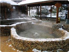 室外温泉-金孔雀温泉旅游度假村