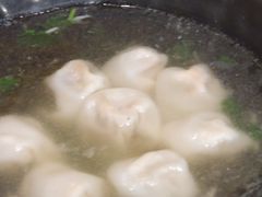 东镇老味道馄饨-老东镇啤酒屋海鲜加工·蒸汽海鲜·海鲜烧烤(台东店)