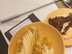 -锅当当铁锅炖烀饼王(长泰广场店)