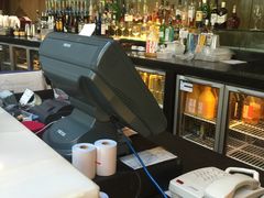 -上海滴水湖皇冠假日酒店