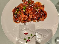 -鞍山大白鲨美食酒店