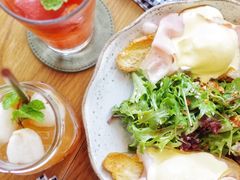 -ROAST coffee & eatery