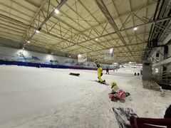 -乔波室内滑雪场