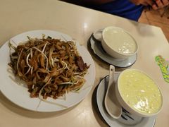 干炒牛河-玲又珑美食(盘福路店)