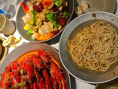 -巴厘龙虾·榜首油焖大虾(音乐学院·沿江酒馆店)