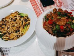 -辣小妮de川菜馆(红旗Mall店)