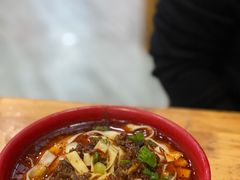 -雷祖芳老妈蹄花店