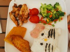 -布鲁豪斯亲子欢乐家庭餐厅