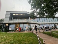 -猫的天空之城概念书店(北戴河蔚蓝海岸店)