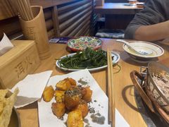 -洱火云南酸菜牛肉火锅(石景山当代商城店)