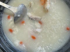 -牛牛和牛海鲜粥底火锅(长虹国际城店)