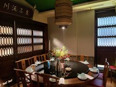 -川流不息·地道川菜·小龙虾(新松江路店)