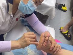 -郑远元专业修脚房(番禺路店)