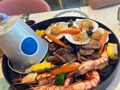 -水桶王国主题餐厅·聚会·生日派对·亲子活动·家庭套餐(亚龙湾希尔顿店)