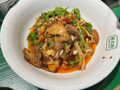湘辣热卤-费大厨辣椒炒肉(太平老街店)
