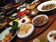 -老滇山寨•云南特色菜•地方菜•民族风情歌舞表演(金碧店)