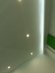 -苗医生0感科技祛痘
