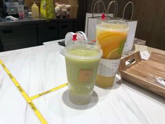 -奈雪的茶(湖滨银泰in77C区PRO店)
