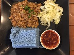 -蝶豆花蓝面条