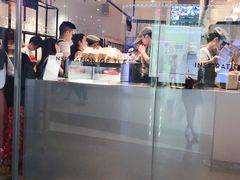 餐具摆设-喜茶(广州天汇igc店)