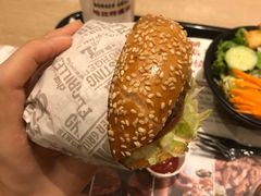 -The Habit Burger Grill 哈比特汉堡(爱琴海店)