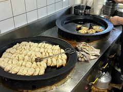 -黄阿姨锅贴大王(万航渡路店)