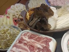 -沸炉重庆老火锅(军事博物馆店)