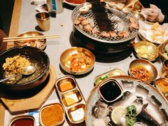 -草家酱蟹炭火烤肉店(珲春南路一店)