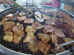 -小辣椒汤锅烧烤(温泉南街店)