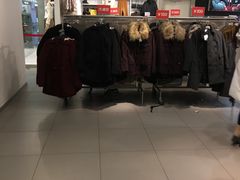 -H&M(鹏欣水游城店)