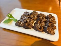 -莲餐厅·湖北菜·潜江小龙虾店(愚园路店)