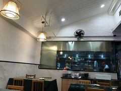 大堂-广东仔港式茶餐厅(银泰店)
