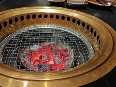 -山川小町·极番烧肉(新地假日广场店)