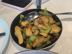 -彩云天云南餐厅