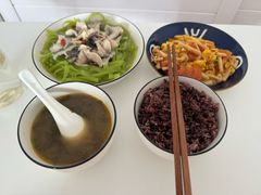 -悦芽照护月嫂+育儿嫂(杭州店)