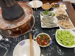 -楼外楼大刀肉传统火锅居(繁荣路店)