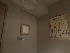 -灸春堂·艾灸·痛症·整脊连锁(之江银泰店)