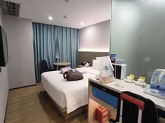 -海悦酒店(白石洲地铁站世界之窗店)