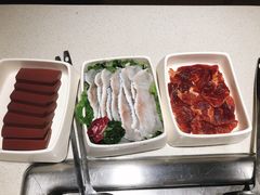 -海底捞火锅鲜切牛肉主题店(长寿路店)