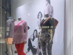 -lululemon(比斯特购物村店)