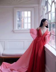 -Lady  Jane高端婚纱礼服馆