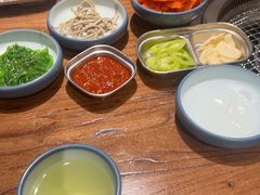 -明洞阿姨·韩式酱蟹烤肉·创意料理(三元桥店)