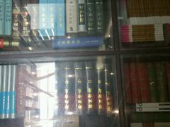 -钟书阁(松江泰晤士小镇店)