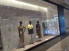 -URBAN REVIVO(上海中庚漫游城店)