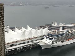 -Top Of Vancouver Revolving Restaurant