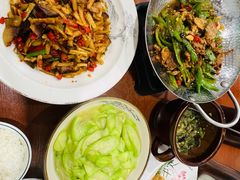 -湖南人家湘菜馆(镇江路店)