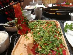 绝代双椒小嫩牛-热火朝天鲜切牛肉火锅(南强街巷店)