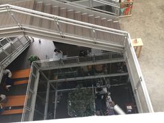 -ROAST coffee & eatery