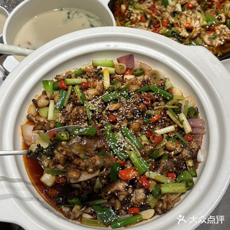 大连的!新晋川菜馆过于费米饭了🍚环境一绝